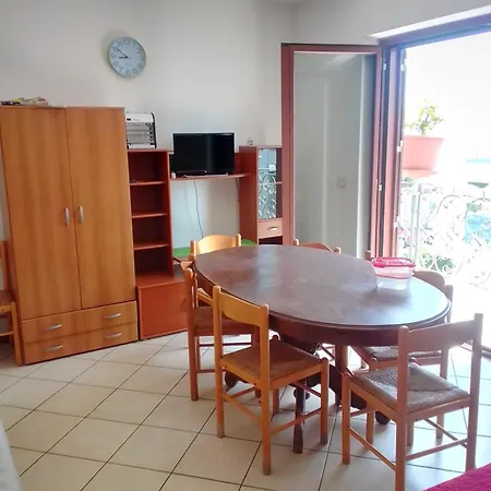 Per Vacanze Al Mare Apartment *